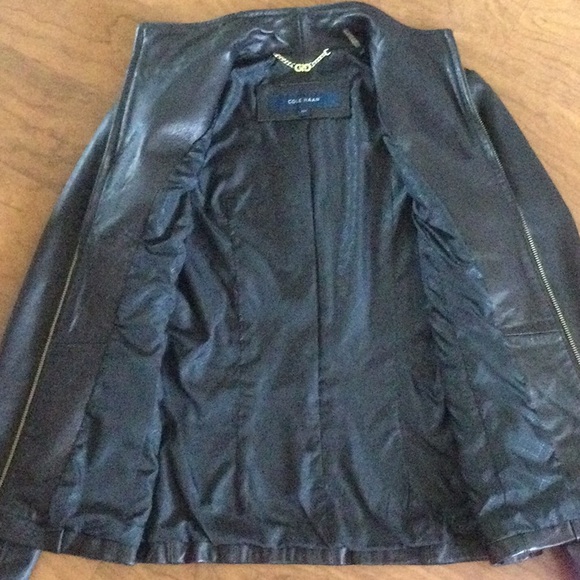 Cole Haan Women’s Wing Collar Genuine Lambskin Leather Jacket, PXS-Black - Picture 6 of 8